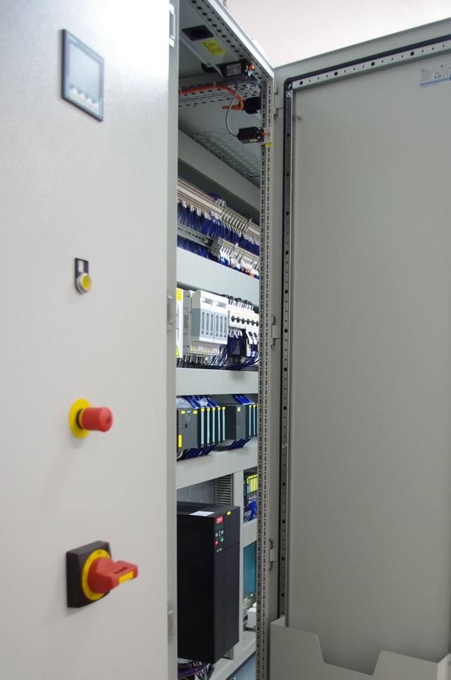 Automatic Programmable Logic Controller (PLC) Control Panel